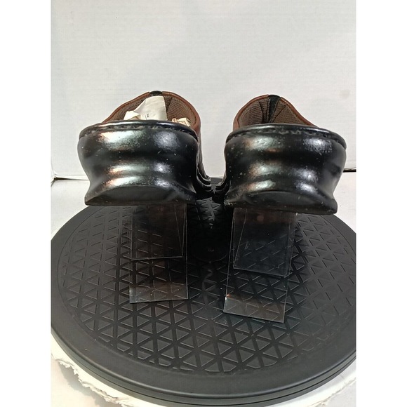 PREDICTIONS Brown Leather Slip On Casual Shoes Womens Size 6.5 - Picture 9 of 14